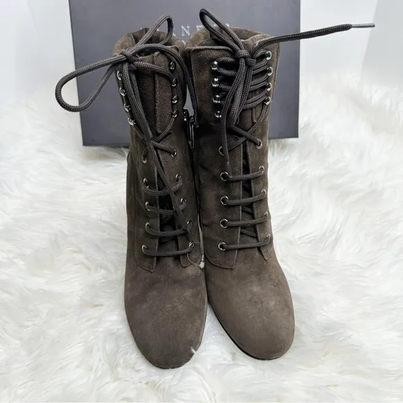 BARNEY’S NEW YORK Italian made Suede Boots 8.5 39.5 Combat New RARE high heel
