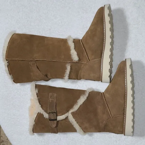 Bearpaw Lorna Tall Boots Size 6 Women's