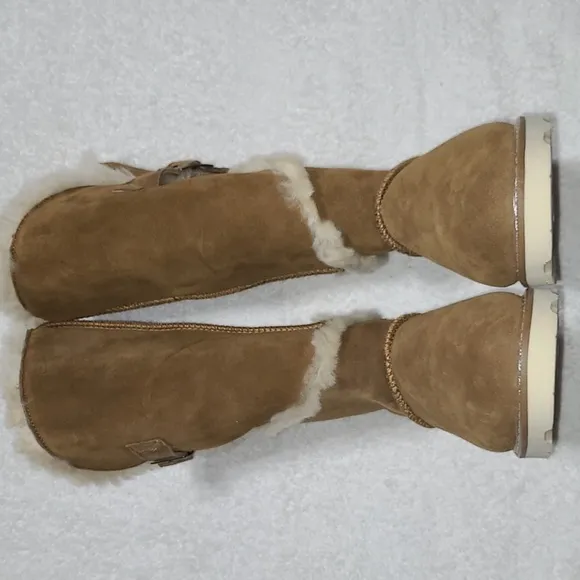 Bearpaw Lorna Tall Boots Size 6 Women's