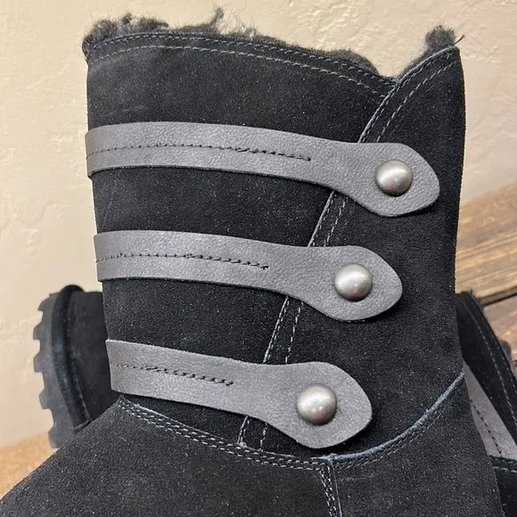 BearPaw Luna Black Short Boots Women’s Size 9 - NEW