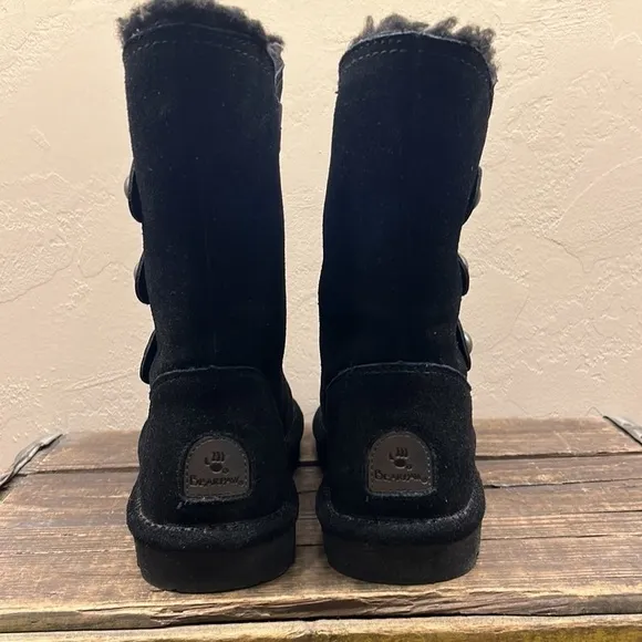 BearPaw Luna Black Short Boots Women’s Size 9 - NEW