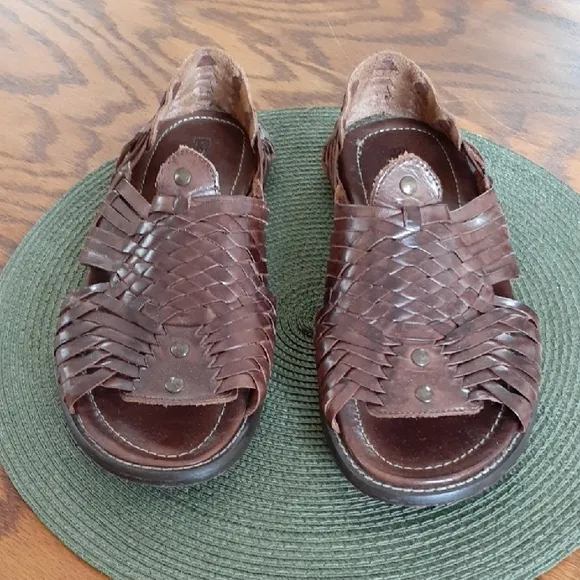 BED STU Brown Woven Leather Huarche Sandals Size 10