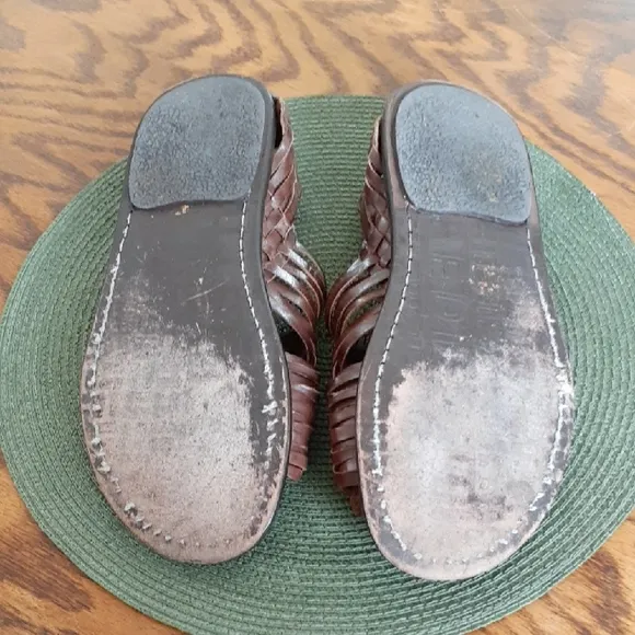 BED STU Brown Woven Leather Huarche Sandals Size 10