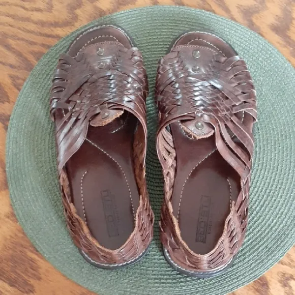 BED STU Brown Woven Leather Huarche Sandals Size 10