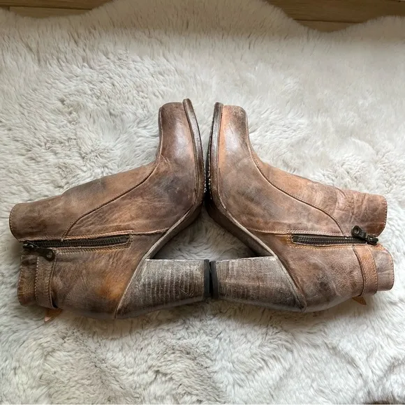 BedStu Isla Tan Rustic White Ankle Boots size 8