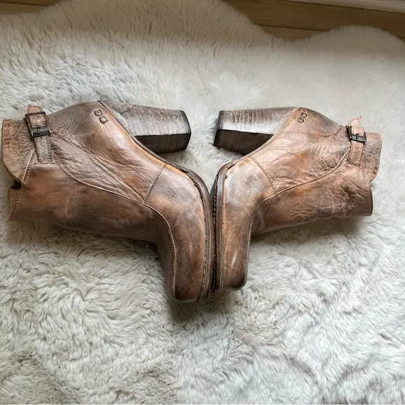 BedStu Isla Tan Rustic White Ankle Boots size 8