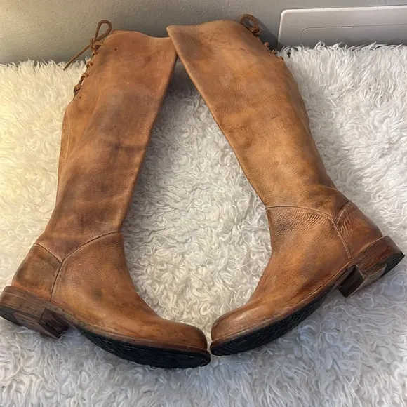 BedStu Manchester tan rustic white tall boots size 8.5