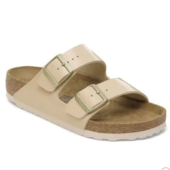 Birkenstock Arizona High Shine in Sand