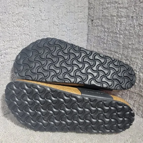 Birkenstock Gizeh Size EU 40 L9 M7 US R Black Birko-Flor Flip Flop thong Sandals