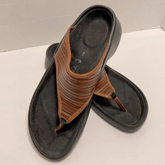Birkenstock Tatami Brown Thong Leather Comfort Sandals Size 10 - 10 1/2  EU 41