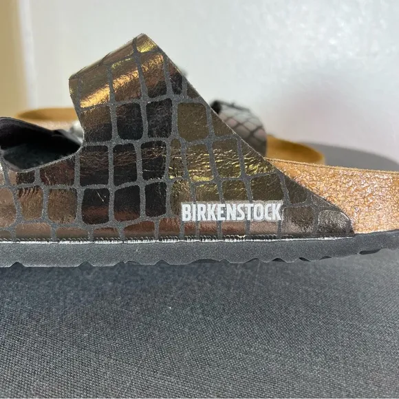 Birkenstock Women’s Arizona Gator Gleam Two-Strap Comfort Sandal Size 40