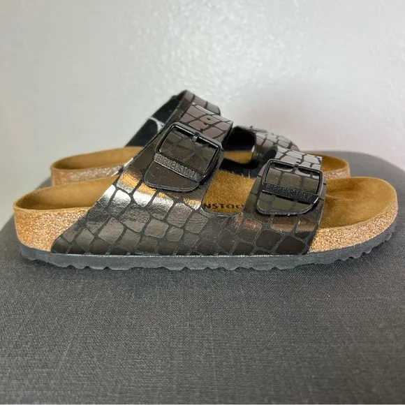 Birkenstock Women’s Arizona Gator Gleam Two-Strap Comfort Sandal Size 40