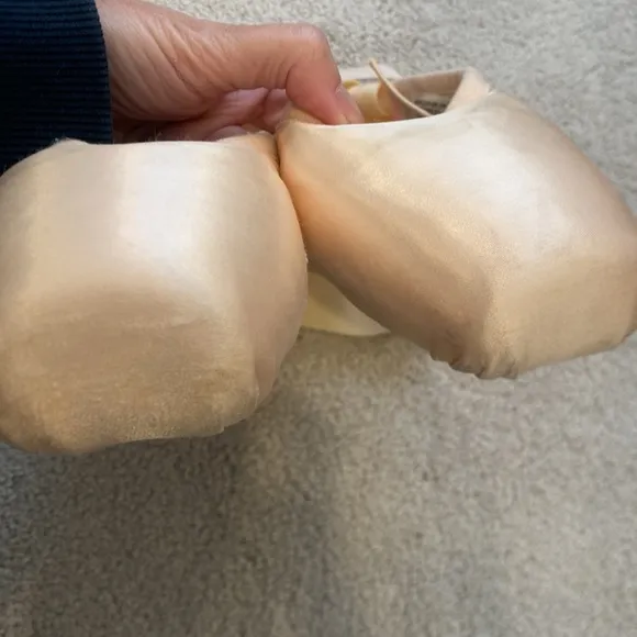 Bloch Grace Pointe Shoes 5 XX