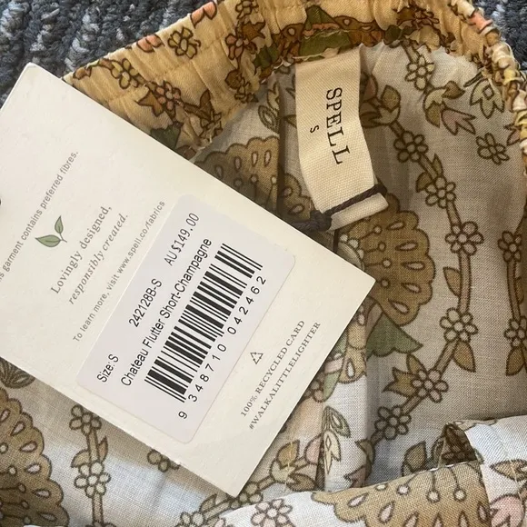 BNWT Spell Château Flutter Short SMALL