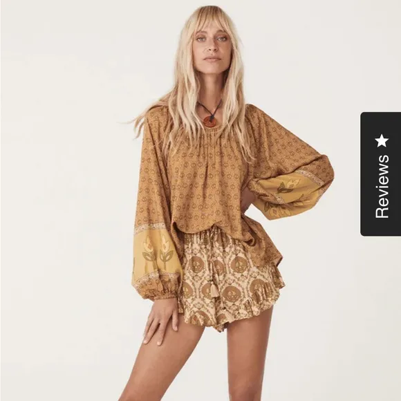 BNWT Spell Château Flutter Short SMALL