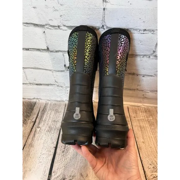 BOGS Girl’s Neo Classic Rainbow Leopard Pull-On Boots / Size: 13