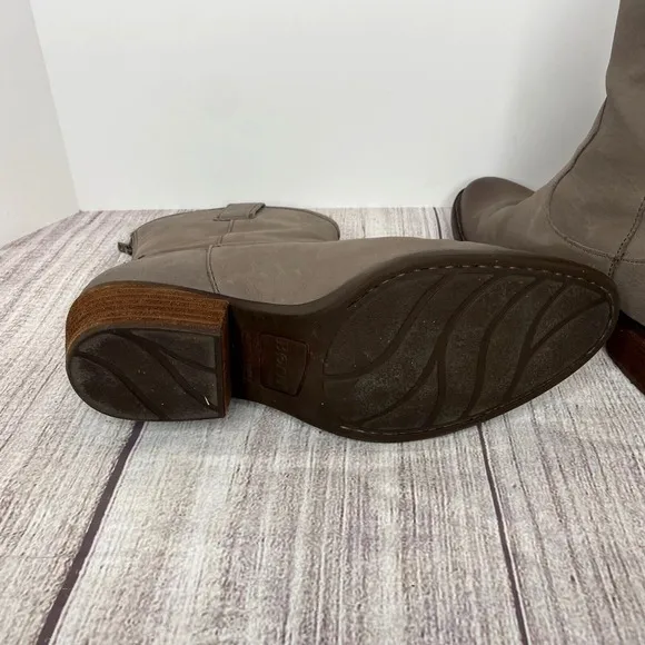BORN Grey / Taupe Leather Short Heel Western Boots Back Zipper Size 9M