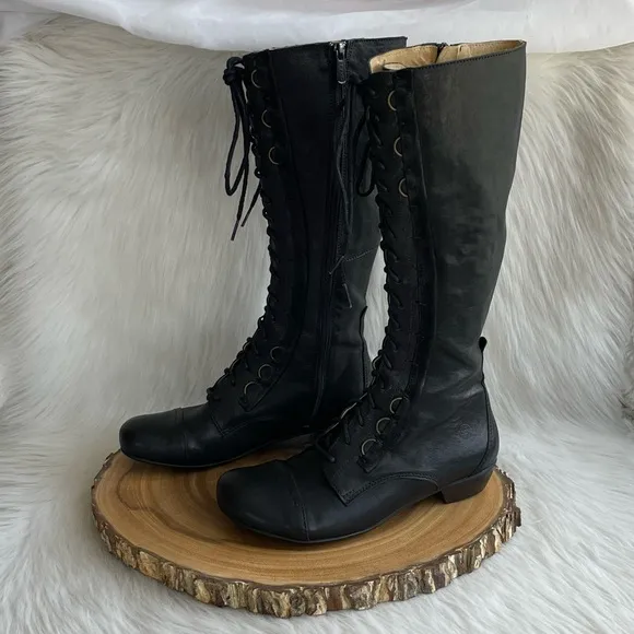 BRAKO Anatomic Collection tall black lace leather boots