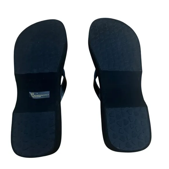 Brighton Retired Mod Wedge LOVE Flip Flops Sandals Black Like New Size 9
