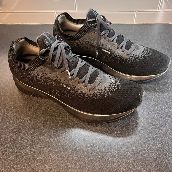 Brooks Levitate 2 Mens Running Walking Shoes Gray Athletic Sneaker Size …