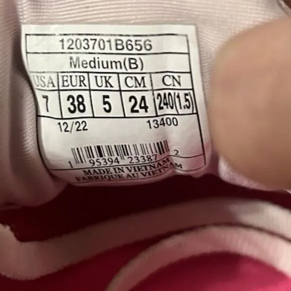 Brooks Womens Glycerin GTS 20 1203701B656 Pink Running Shoes Sneakers Size 7B