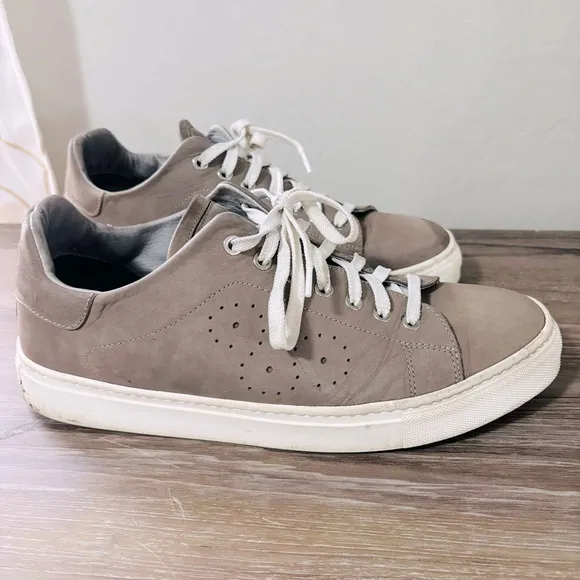 BUGATCHI Solid Nubuck Leather Sneaker Size 10.5