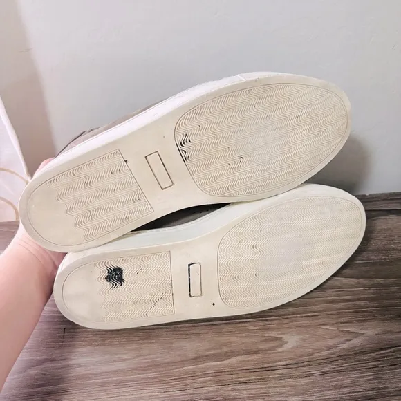 BUGATCHI Solid Nubuck Leather Sneaker Size 10.5