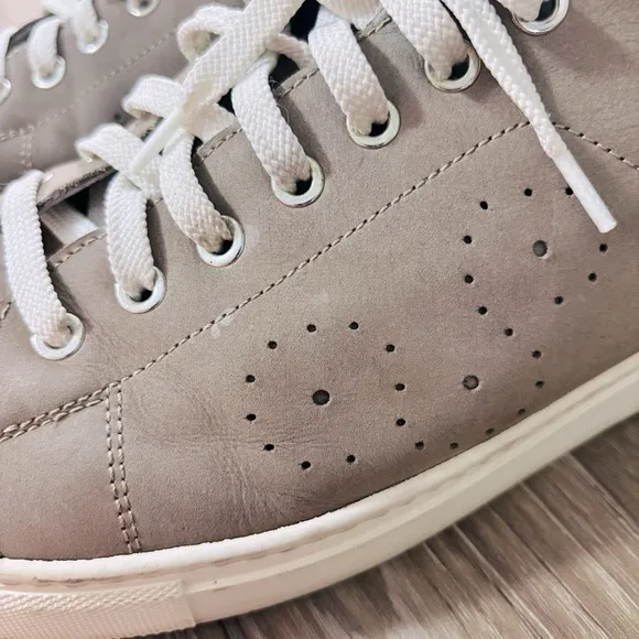 BUGATCHI Solid Nubuck Leather Sneaker Size 10.5