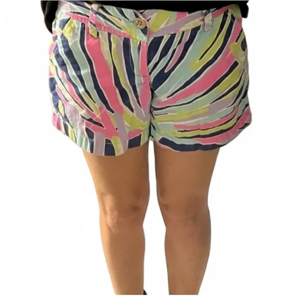 Bundle of four Lilly Pulitzer shorts. Size 00. All are “The Callahan Shorts.