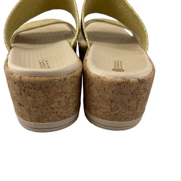 Bzees Womens Size 9.5M Resort Gold Fabric Platform Wedge Sandals Beach Summer