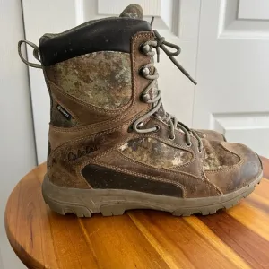 Cabela’s 9 inch silent stalk leather camo boots size 8D