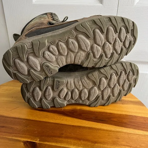 Cabela’s 9 inch silent stalk leather camo boots size 8D