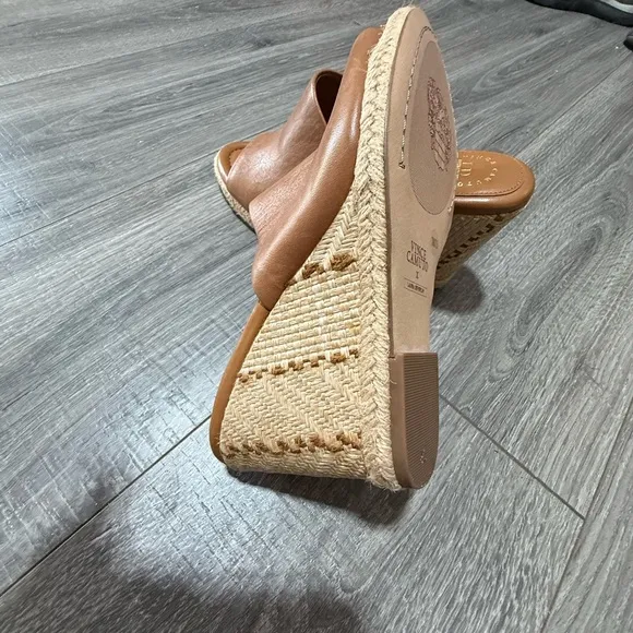 Camel Brown Women's Slide Sandals