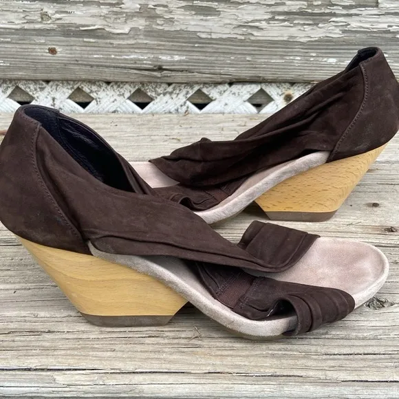 Camper Dark Brown Suede Leather Strap Wood Wedge Heel Sandals Women's Size 10