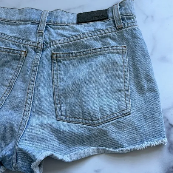 Carmar Jean Shorts Distressed Size 27