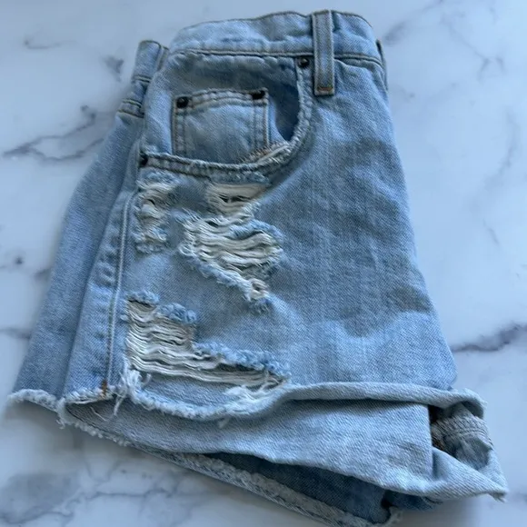 Carmar Jean Shorts Distressed Size 27