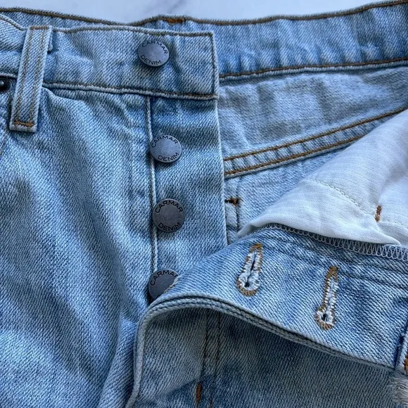 Carmar Jean Shorts Distressed Size 27