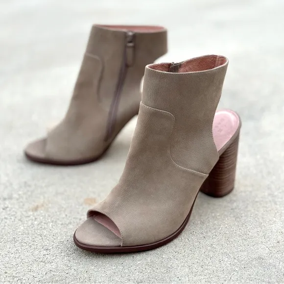 CASLON ankle boots peep toe TAN leather booties block HEELS chunky NEW western