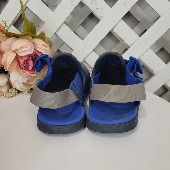 Chaco Men's Navy Chillos Clog Water Shoe Sandal Size 8