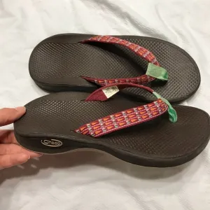 Chaco Sandals Flip Flops Women's Size 6