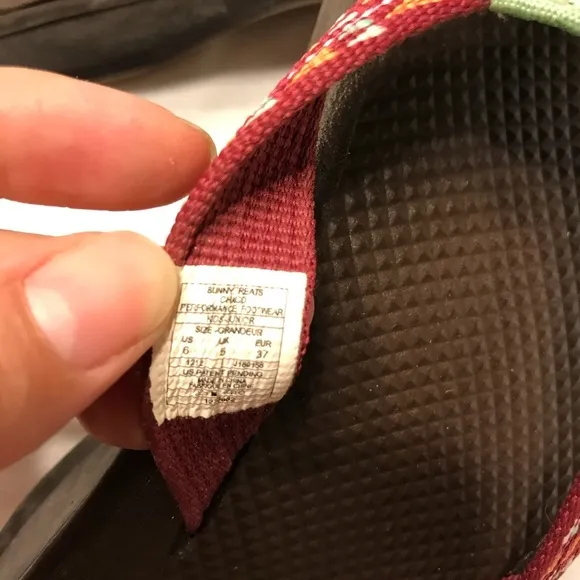 Chaco Sandals Flip Flops Women's Size 6