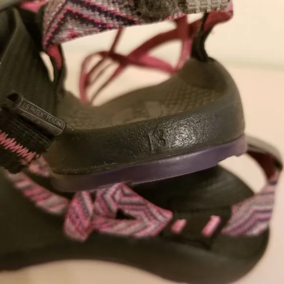 Chaco Z Cloud X2 Sandals Flip Flops Kids Youth 13 Comfort Walking Hiking Pink