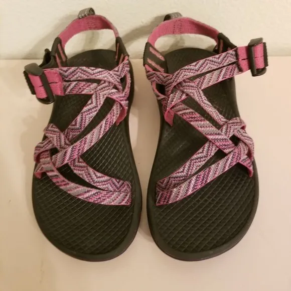 Chaco Z Cloud X2 Sandals Flip Flops Kids Youth 13 Comfort Walking Hiking Pink