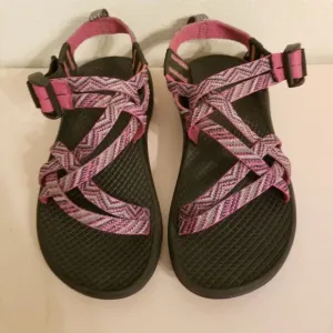 Chaco Z Cloud X2 Sandals Flip Flops Kids Youth 13 Comfort Walking Hiking Pink
