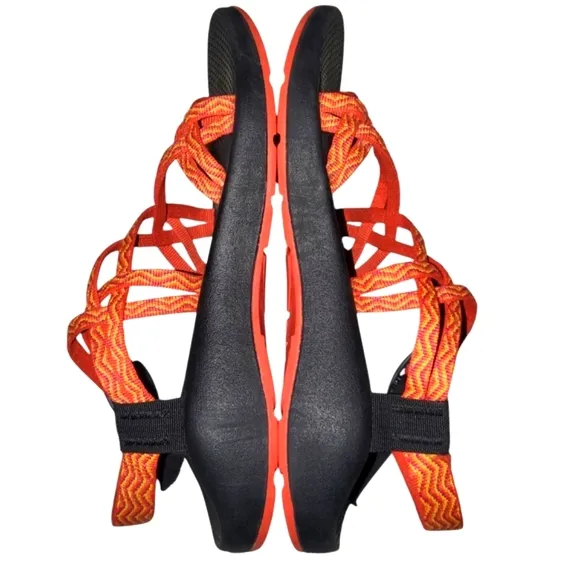 CHACO ZX/2 Classic Rainbow Orange/Yellow Strappy Buckle Vibram Sandals Women's 9