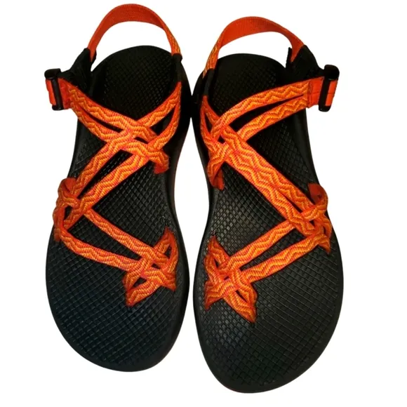 CHACO ZX/2 Classic Rainbow Orange/Yellow Strappy Buckle Vibram Sandals Women's 9