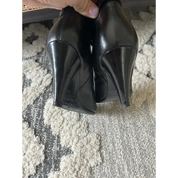 Chanel Women's Short Black Noir Leather Ankle Boots Booties EU 37