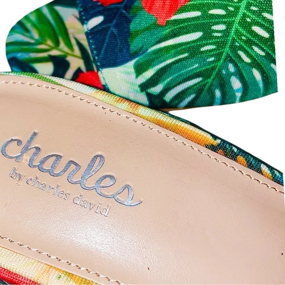 Charles By Charles David Tropical Red and Green Mules Vibrant Floral Sandals 7.5