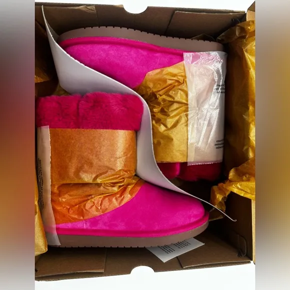 Children Unisex Boots Koolaburra by UGG Kids Aubrei Short (/Big Kid)
