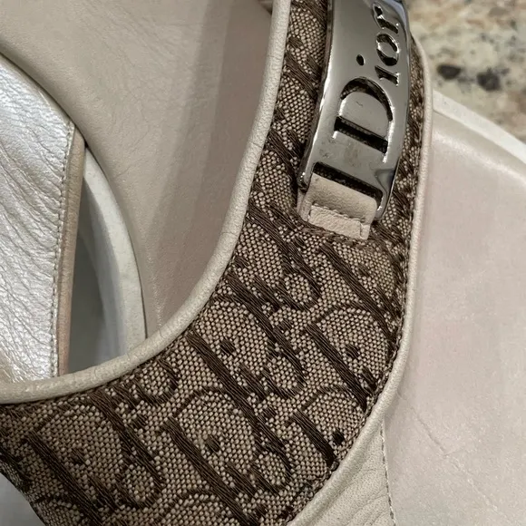 Christian Dior Women’s Tan and Brown Size 38 Flip Flops with Dust Bag.